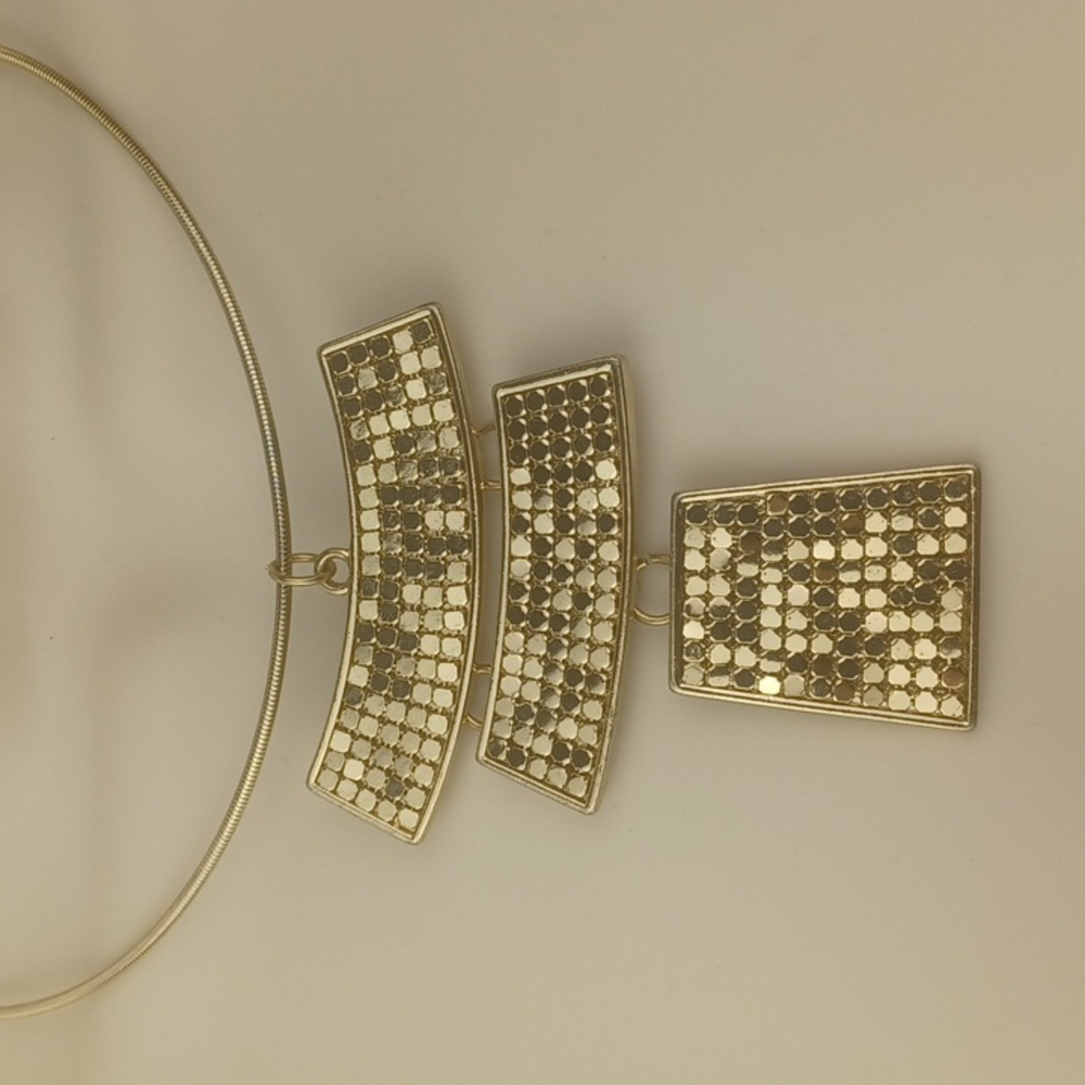 Cleopatra Comes To Mind In This Geometric Blingy Gold Tone Statement Choker
